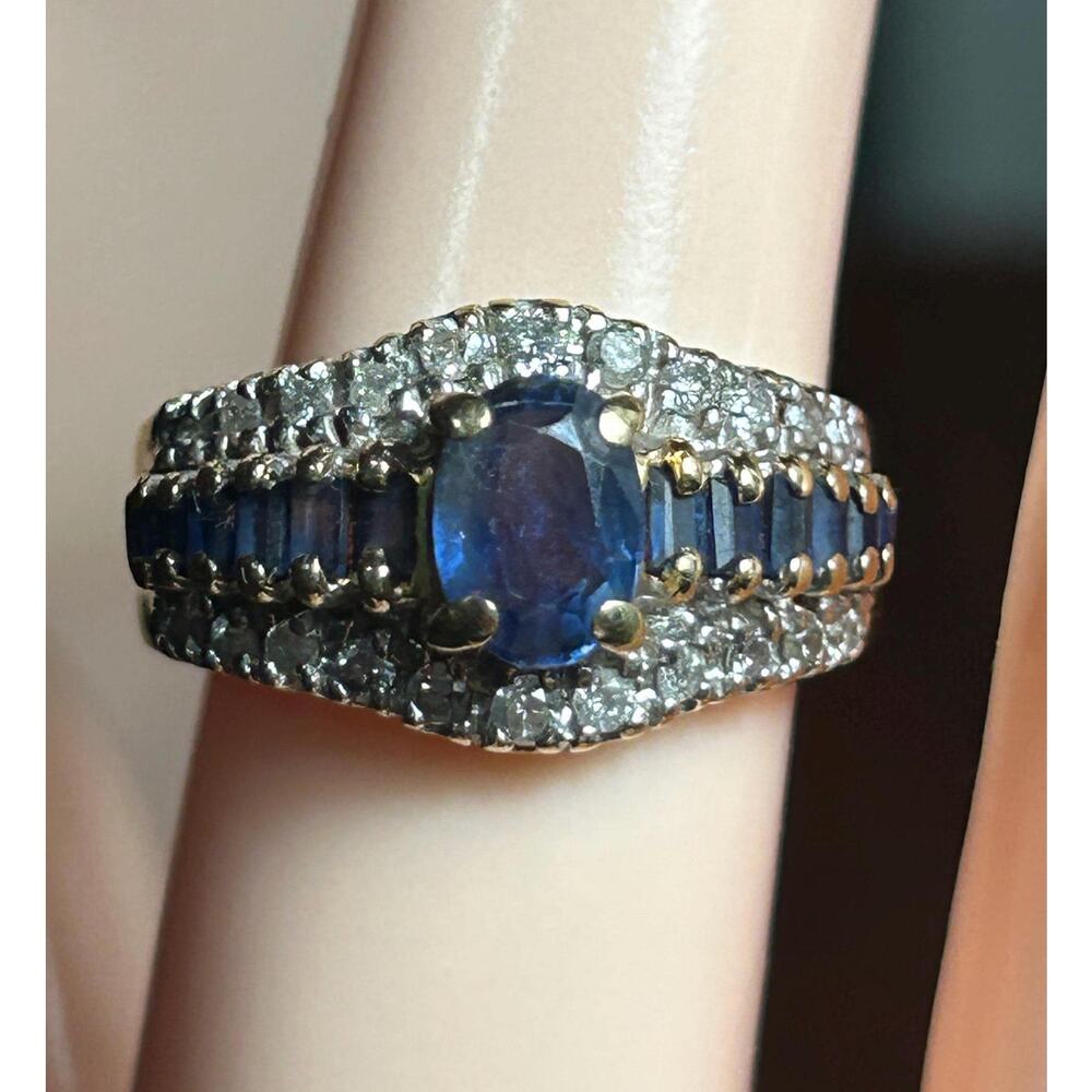 Vintage 14k solid yellow gold & white gold blue baguette sapphire diamond ring
